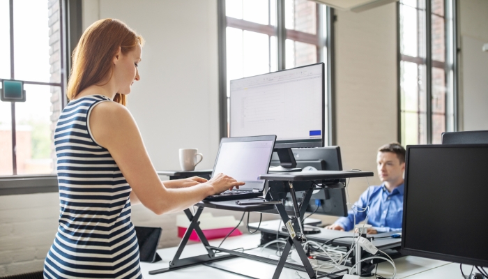 The Pros and Cons of Standing Desks vs. Sitting Desks